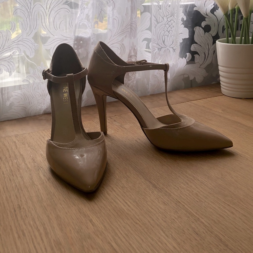 Nine West Tatumo T-Strap Heels
